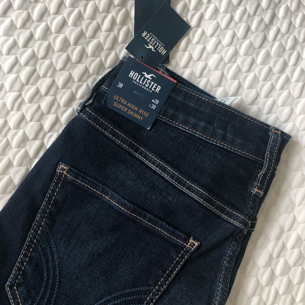 Hollister Jeans 🕊 - Picture 6 of 16